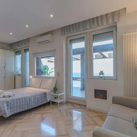 Loft Corso Trieste Terrazza Sul Mare